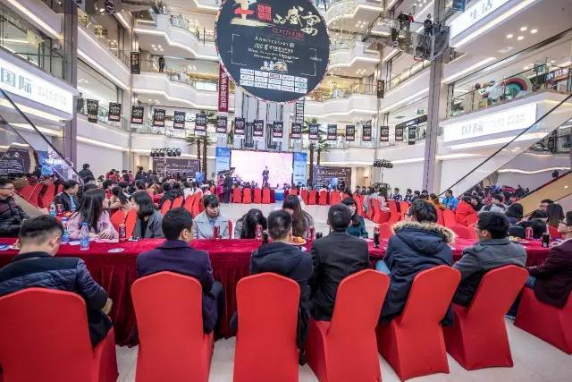 “迎新春”有缘千里来相会 单身青年联谊会圆满成功 祝天下有情人终成眷属 “迎新春”有缘千里来相会 单身青年联谊会圆满成功 祝天下有情人终成眷属